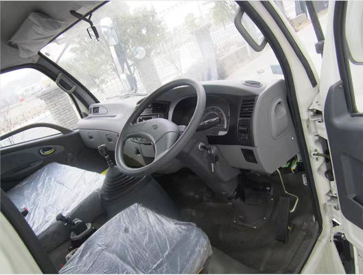 85KM/h Dizel Hafif Ağırlıklı Kamyon 4x4 Çift Sıralı Çit Kargo Kamyonu